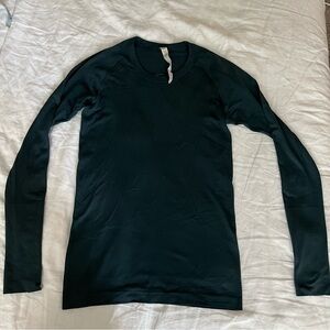 Lululemon Long Sleeve Top *with other logo embroidered*